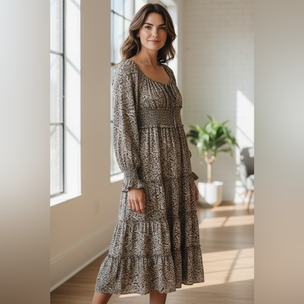 NWT’S Mikarose Maxi Dress long sleeved tiered smocked bodice scoop Neck floral M